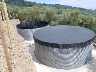 Due vasche per l'acqua piovana